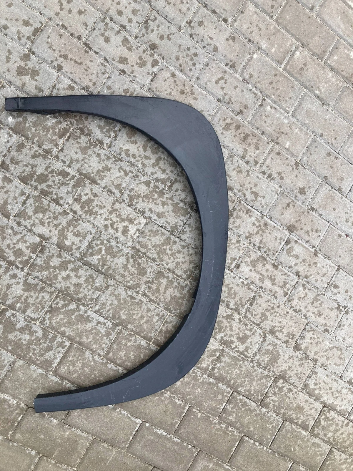 Toyota Aygo X etulokasuoja, oikea image 4