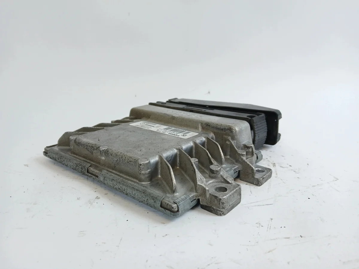 Dacia Logan 1.4 Motorsturing 8200483732 image 5