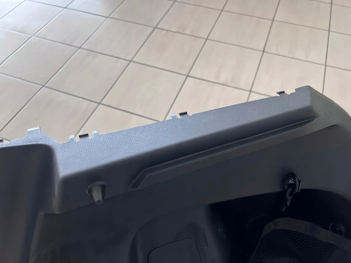 Seitenverkleidung Kofferraum rechts Nissan Leaf ZE1 84950-5SH0B thumbnail 4