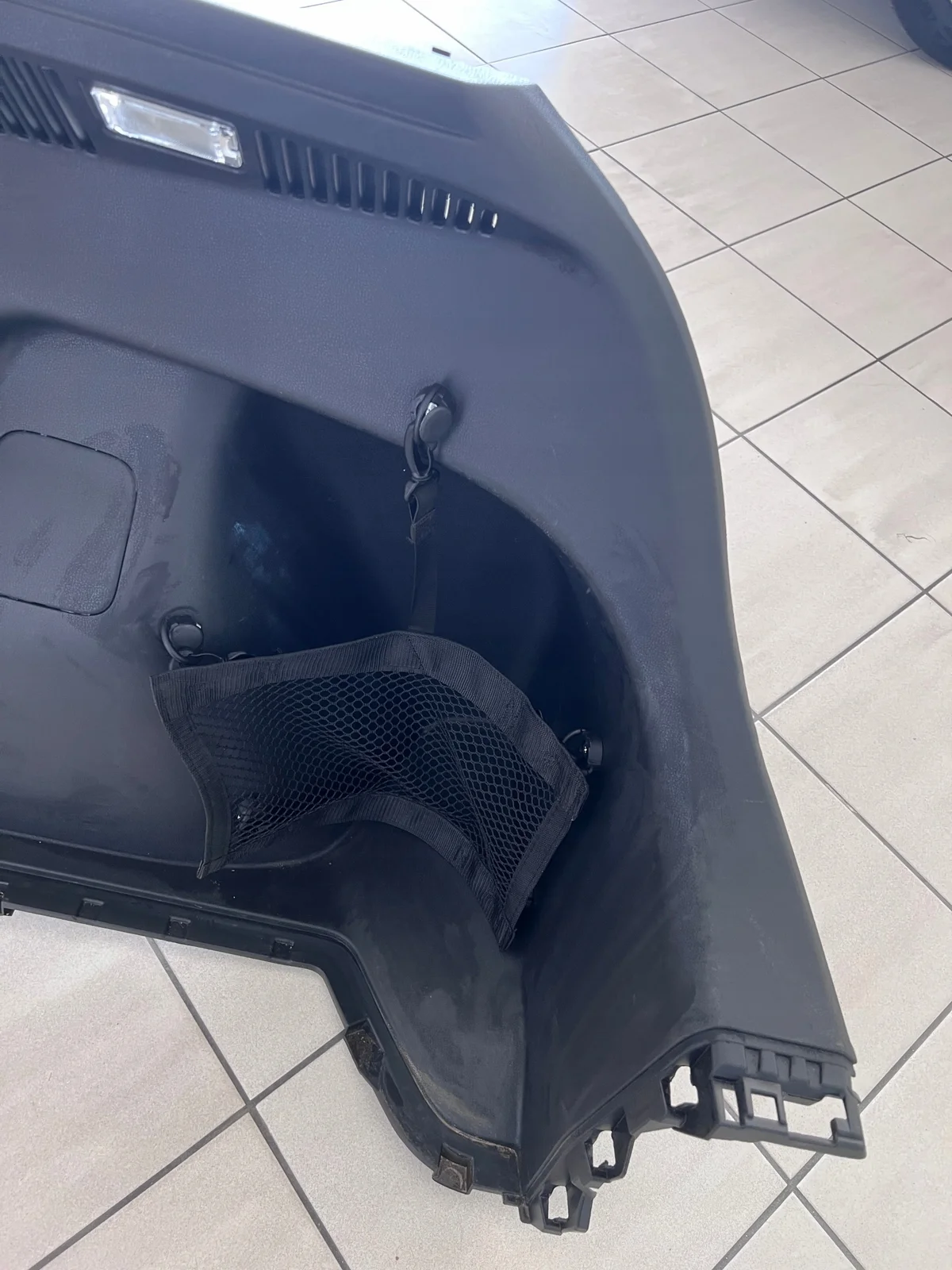 Seitenverkleidung Kofferraum rechts Nissan Leaf ZE1 84950-5SH0B thumbnail 5
