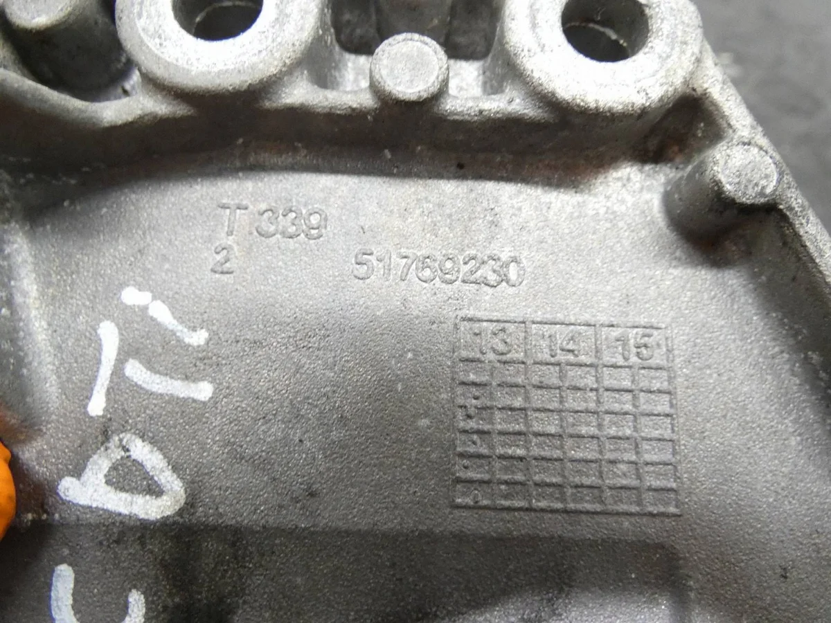 Halter Klimakompressor Fiat Doblo II 1.3 51769230 image 5