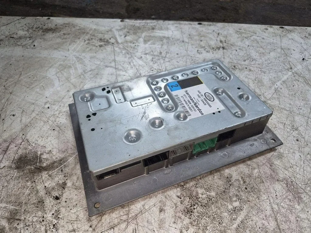 Land Rover L322 wzmacniacz audio XQK500085 image 3