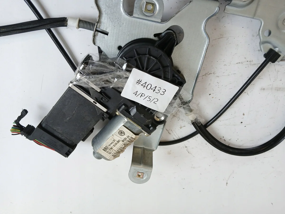 Fönsterhiss höger fram Skoda Octavia 1U4959802D image 7