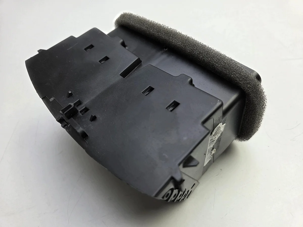 Ford Mondeo MK5 Lüftungsgitter hinten image 6