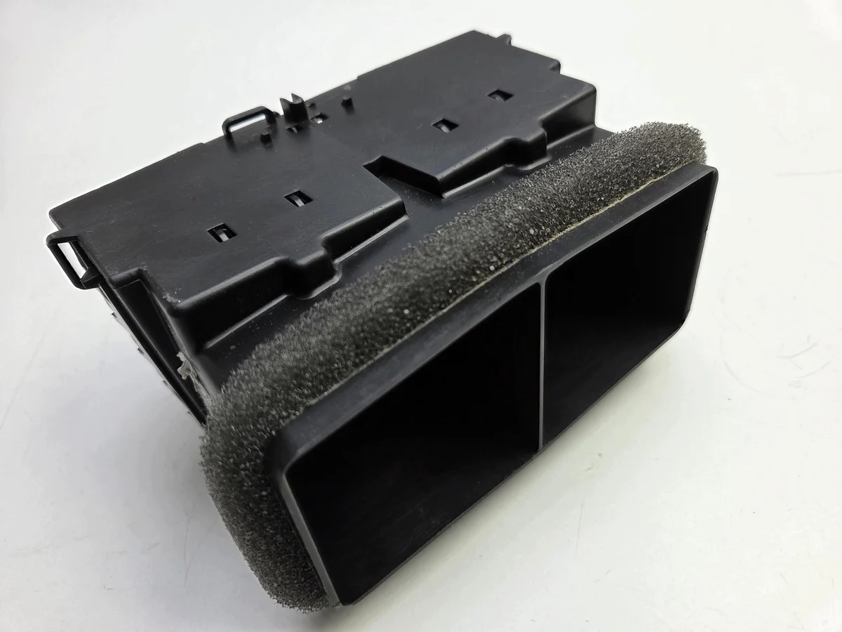 Ford Mondeo MK5 Lüftungsgitter hinten image 7