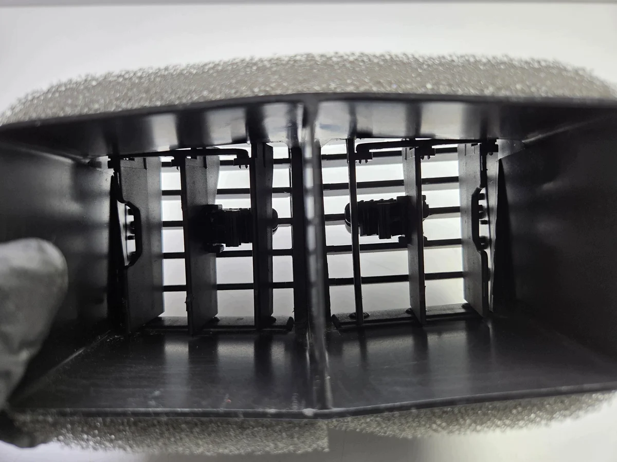 Ford Mondeo MK5 Lüftungsgitter hinten image 9
