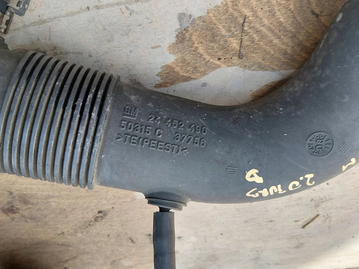 Opel Vectra C luftrör 24452490 thumbnail 3