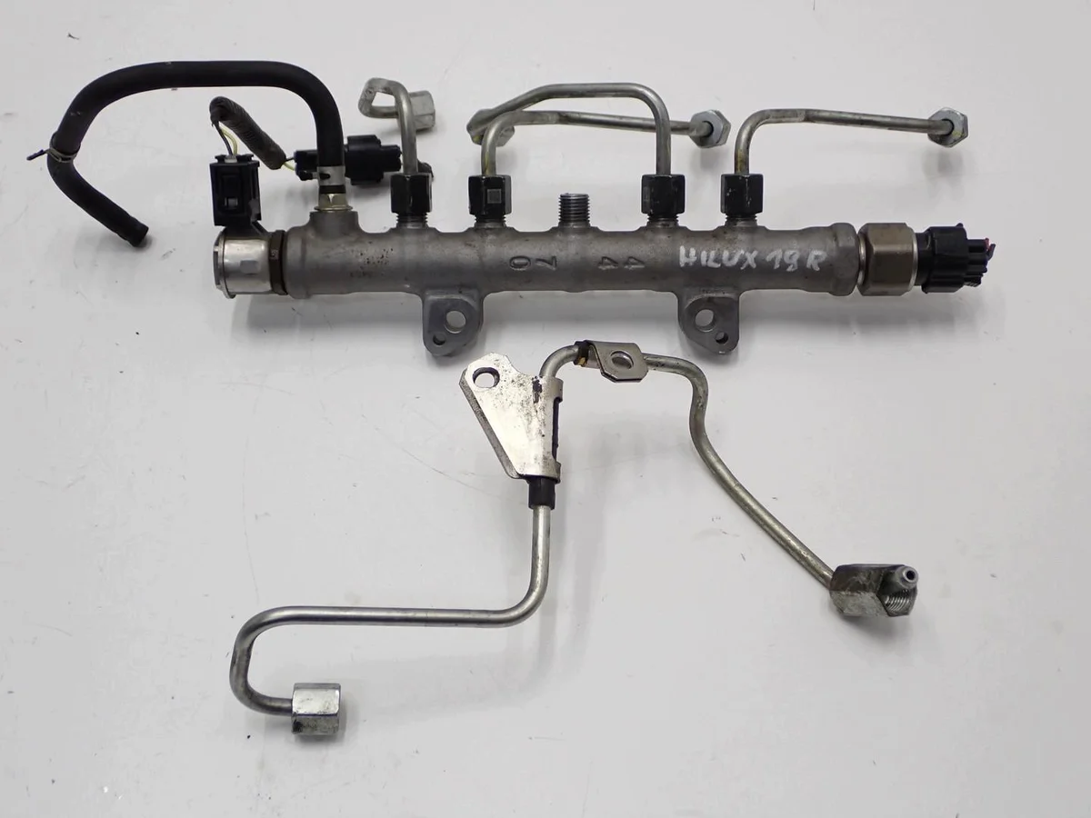 LISTWA WTRYSKOWA TOYOTA HILUX 89458-20051