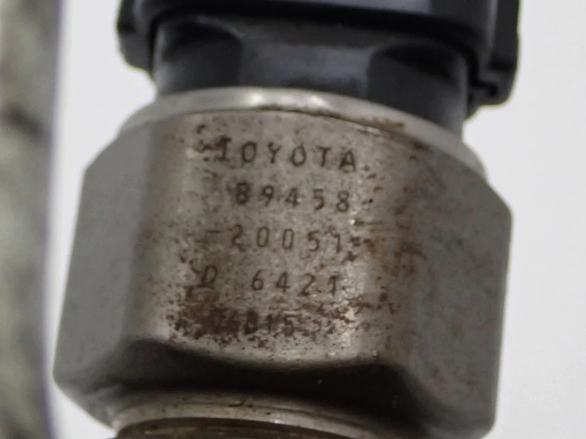 89458-20051 Kraftstoffleiste Sensor Toyota Hilux thumbnail 7