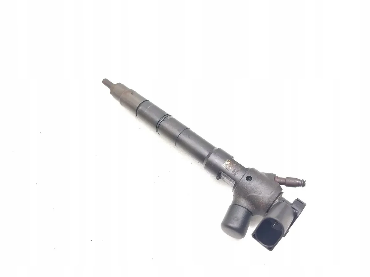 Injecteur Skoda Octavia 1.6 TDI 04L130277BC image 4