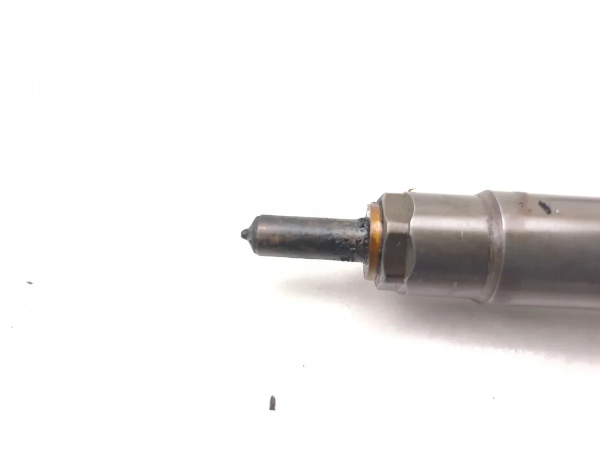 Injecteur Skoda Octavia 1.6 TDI 04L130277BC image 5
