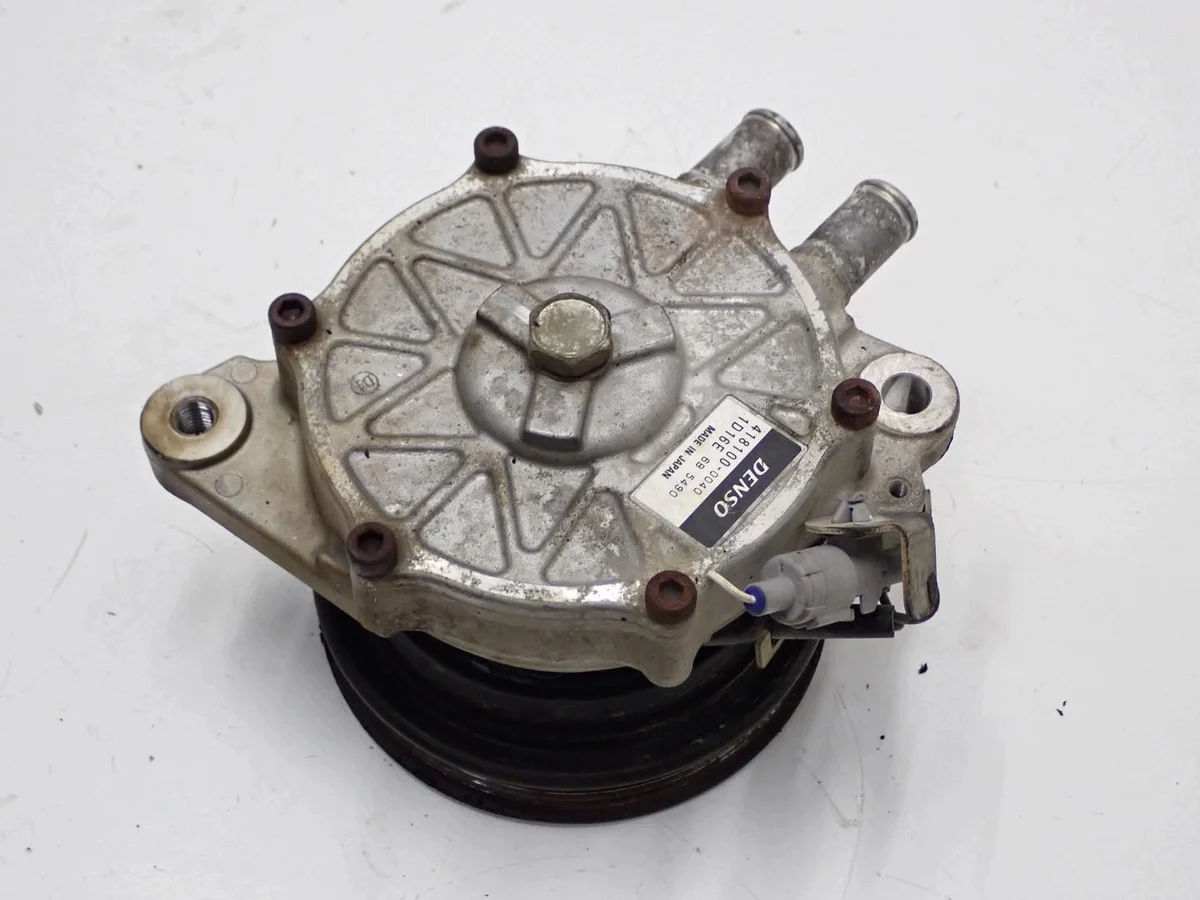 Pompe à eau Toyota Hilux 2.4 D-4D image 3