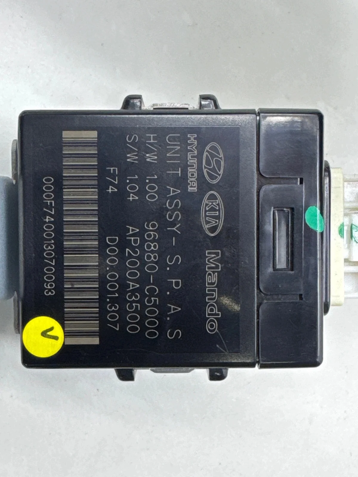 Kia Sorento III Module 96880-C5000 image 4