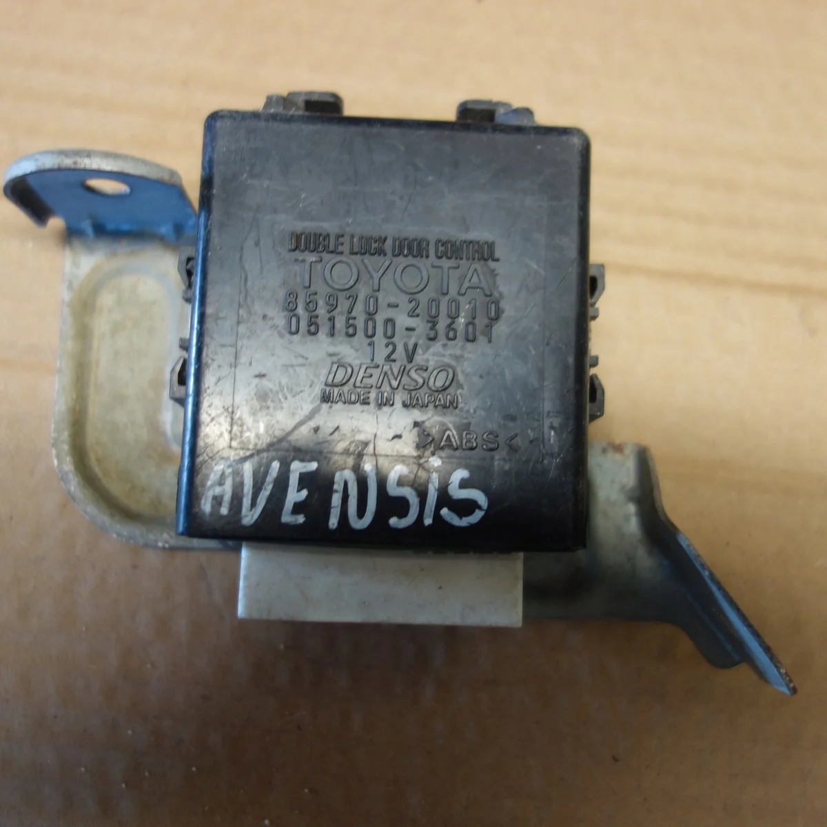 Modul dörr vänster fram Toyota Avensis T22 8597020010