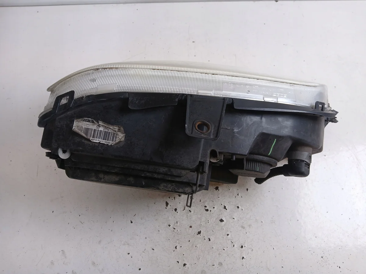FIAT IDEA Lámpara Izquierda Delantera 51708732 image 3