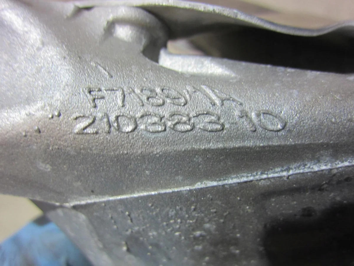 BMW X3 G01 Motorhalter Rechts 22116870756 image 6