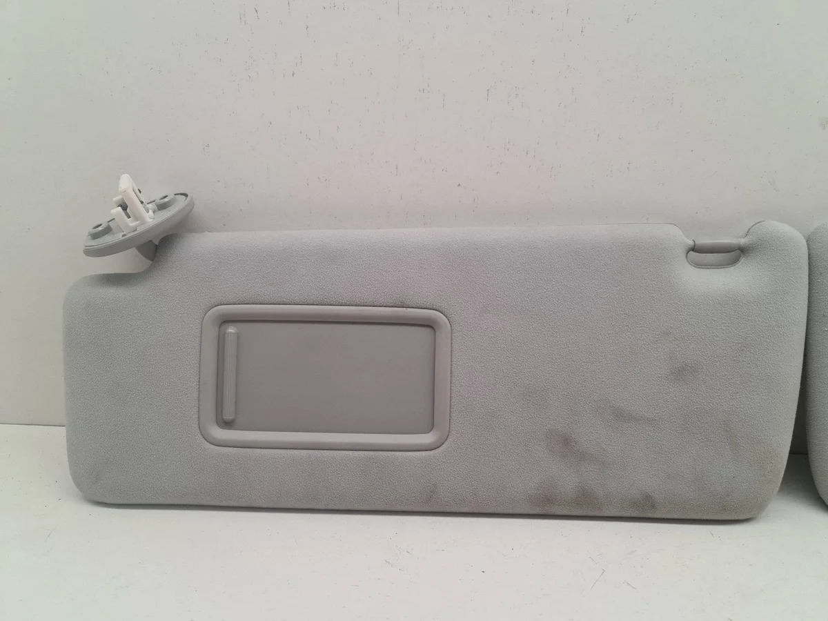 Toyota Land Cruiser J150 - Proteção Solar OEM image 3