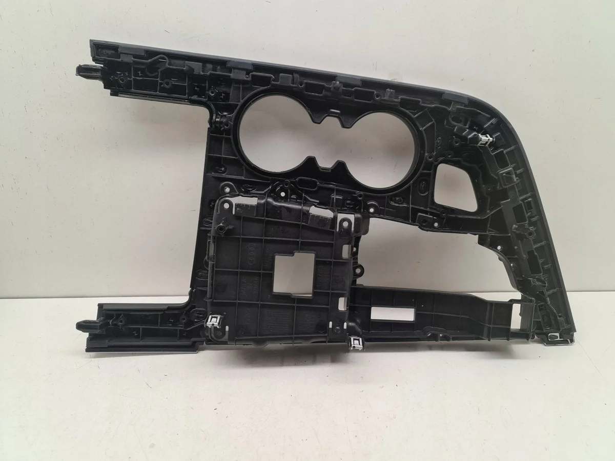 Audi Q7 4M Center Console Trim 4M2864241B image 4