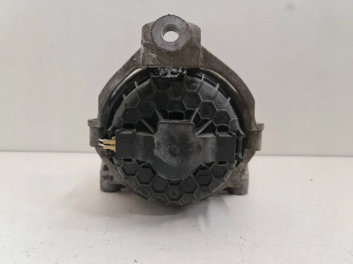 Support moteur Audi Q7 3.0 TDI 4M0199372C image 3