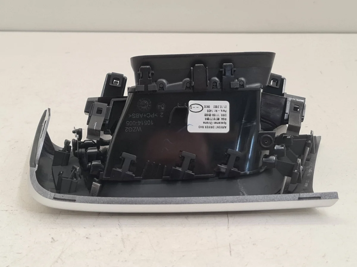 Grille ventilation Renault Captur II 687617708R image 6