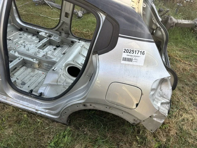 Citroen C3 III Karosserieteil hinten rechts/links image 3