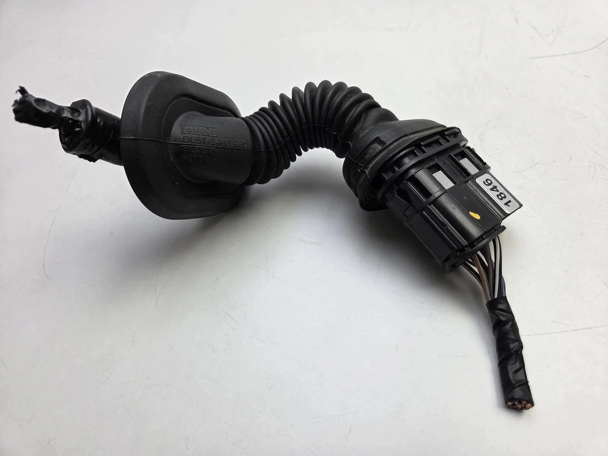 Gomme connecteur porte Ford Mondeo MK5 image 4