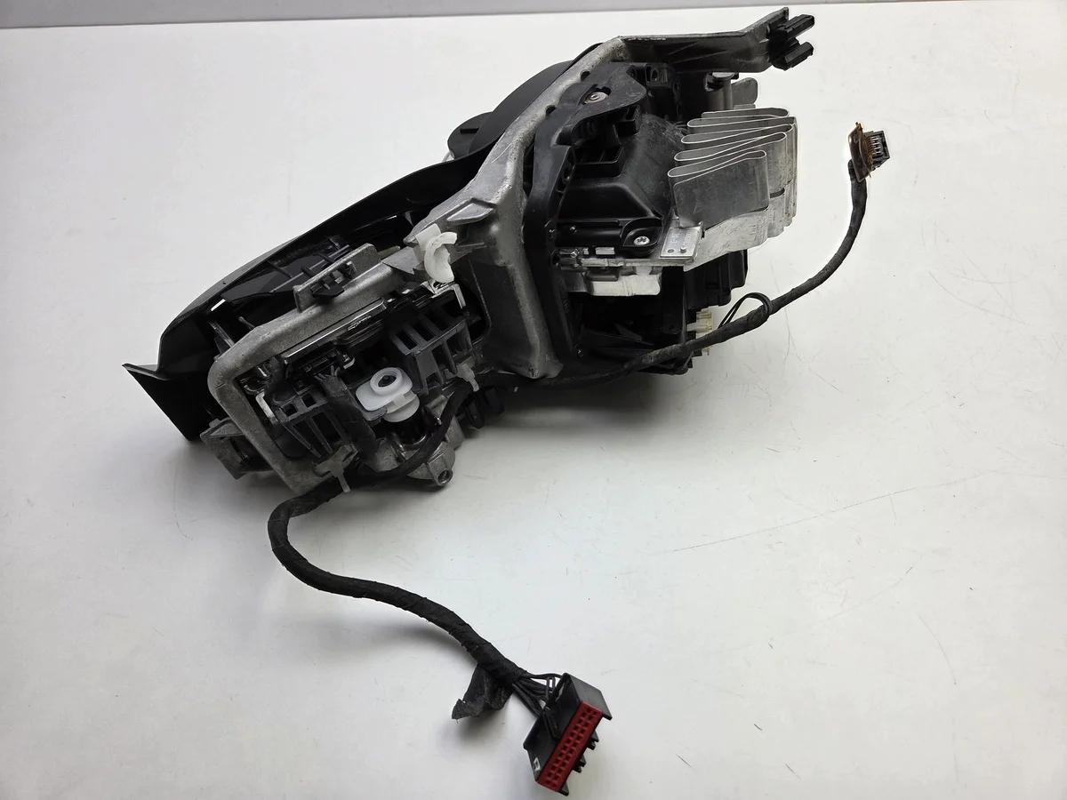 Ford Mondeo MK5 Xenon Headlight Insert Right