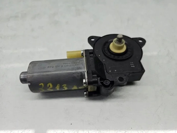 Motor fönsterhiss höger fram Ford Fiesta 5