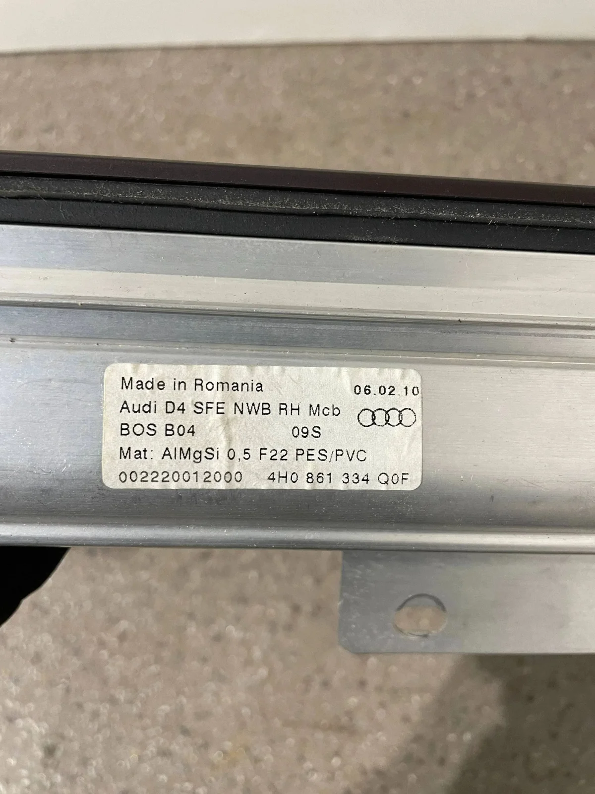 Audi A8 D4 Rollo 4H0861334Q0F image 7