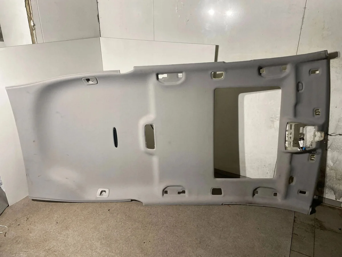 Podsuftka Mercedes W212 Kombi A2126900450
