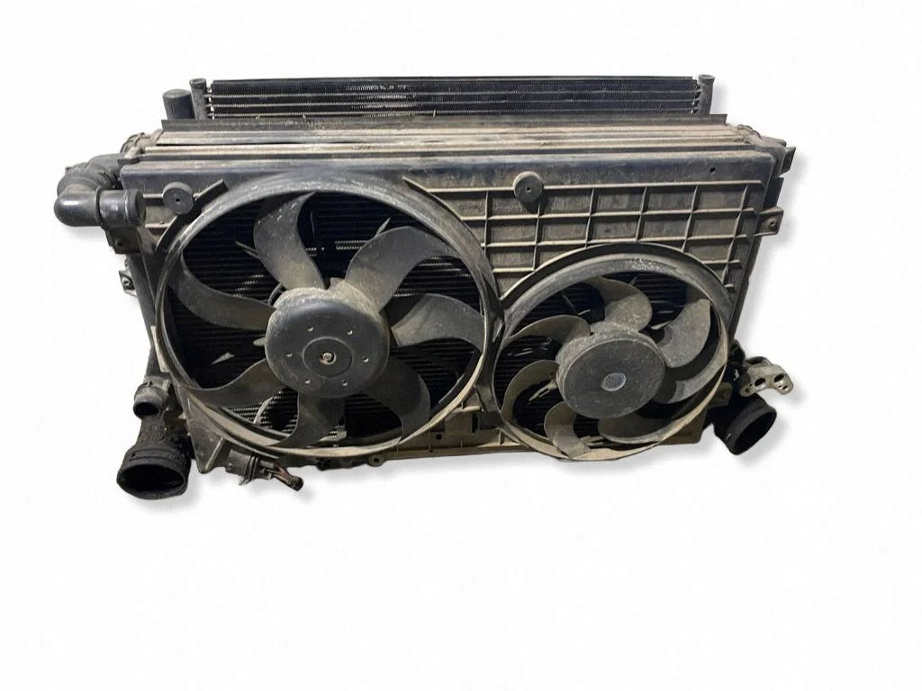 Radiatore Passat CC 1T0820411B Usato image 6