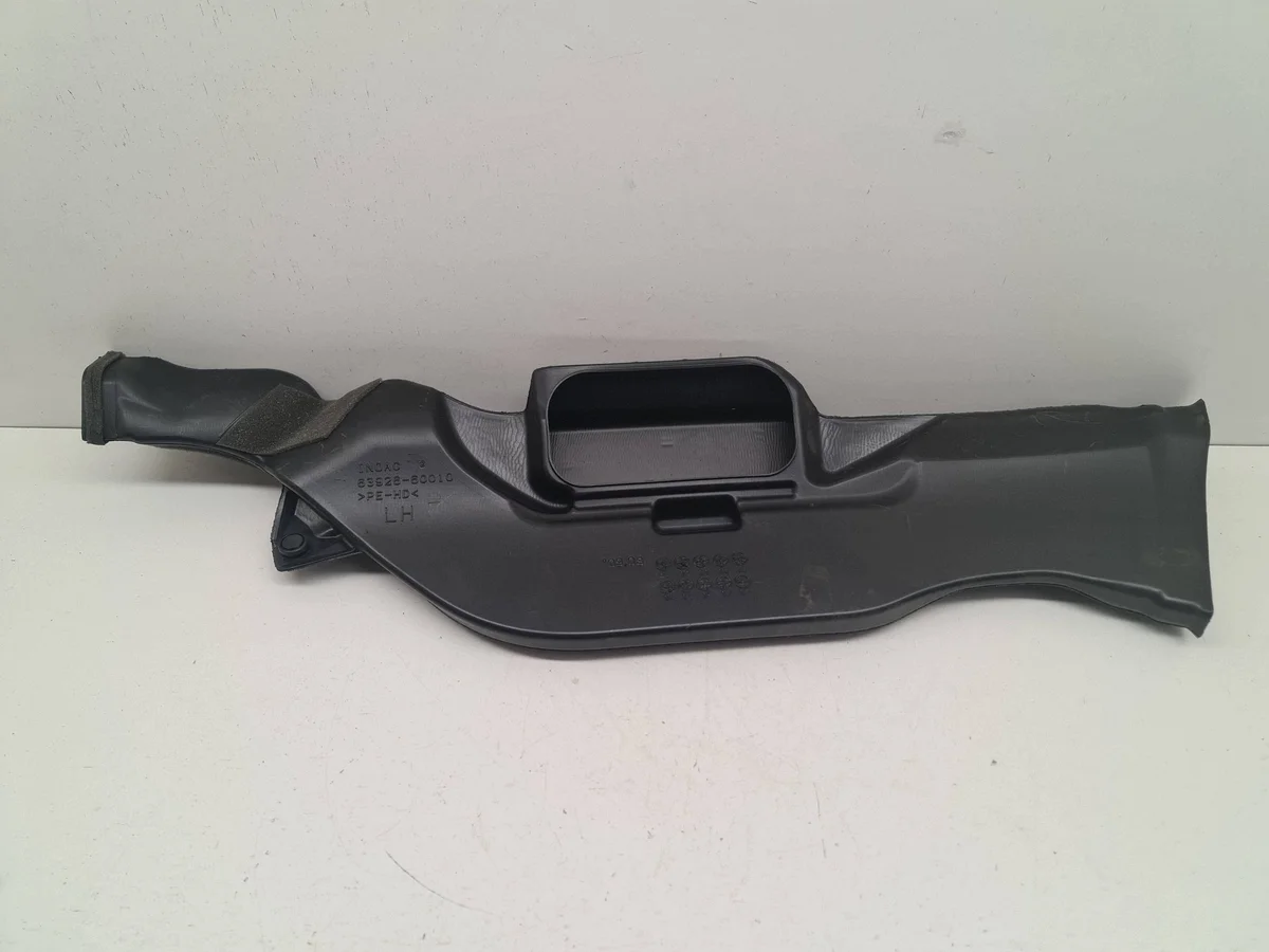 Ilmastointikanava Toyota Land Cruiser 6392660010