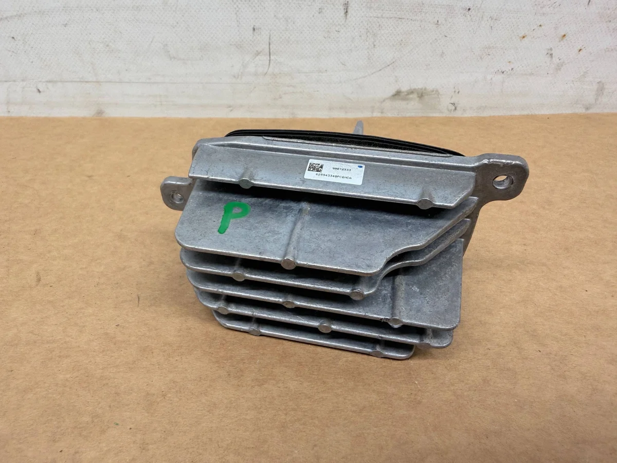LED-omvandlare höger Renault Megane IV 90062632