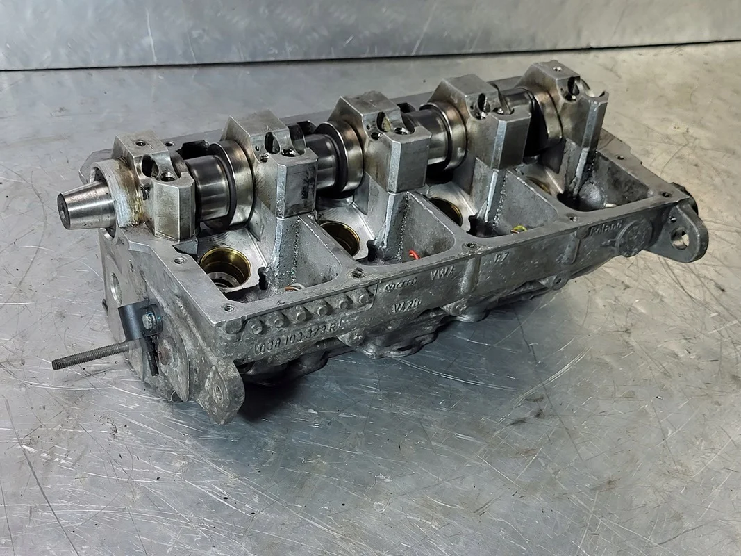 Culata 1.9 TDI BLS VW Golf V Passat B6