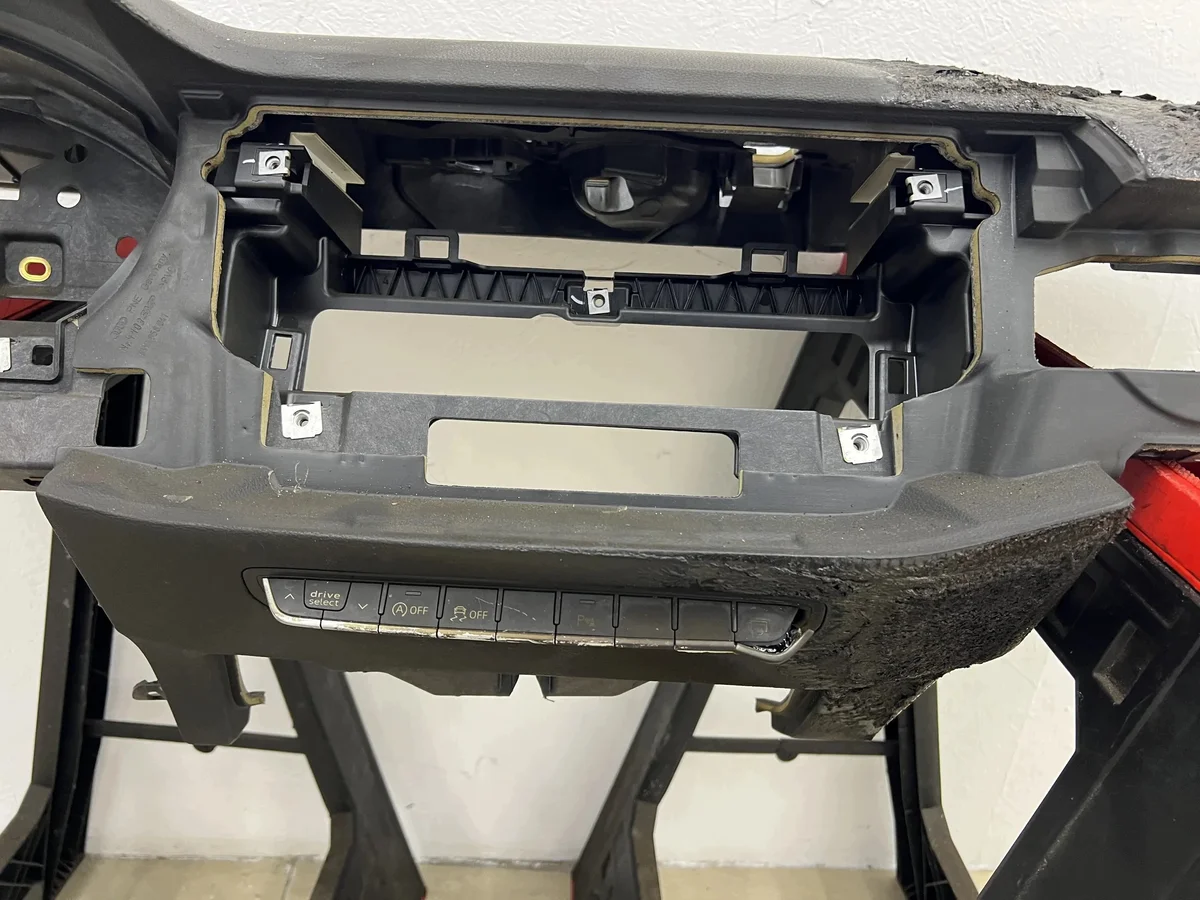 Consola Audi A4 B9 8W1857001K image 3