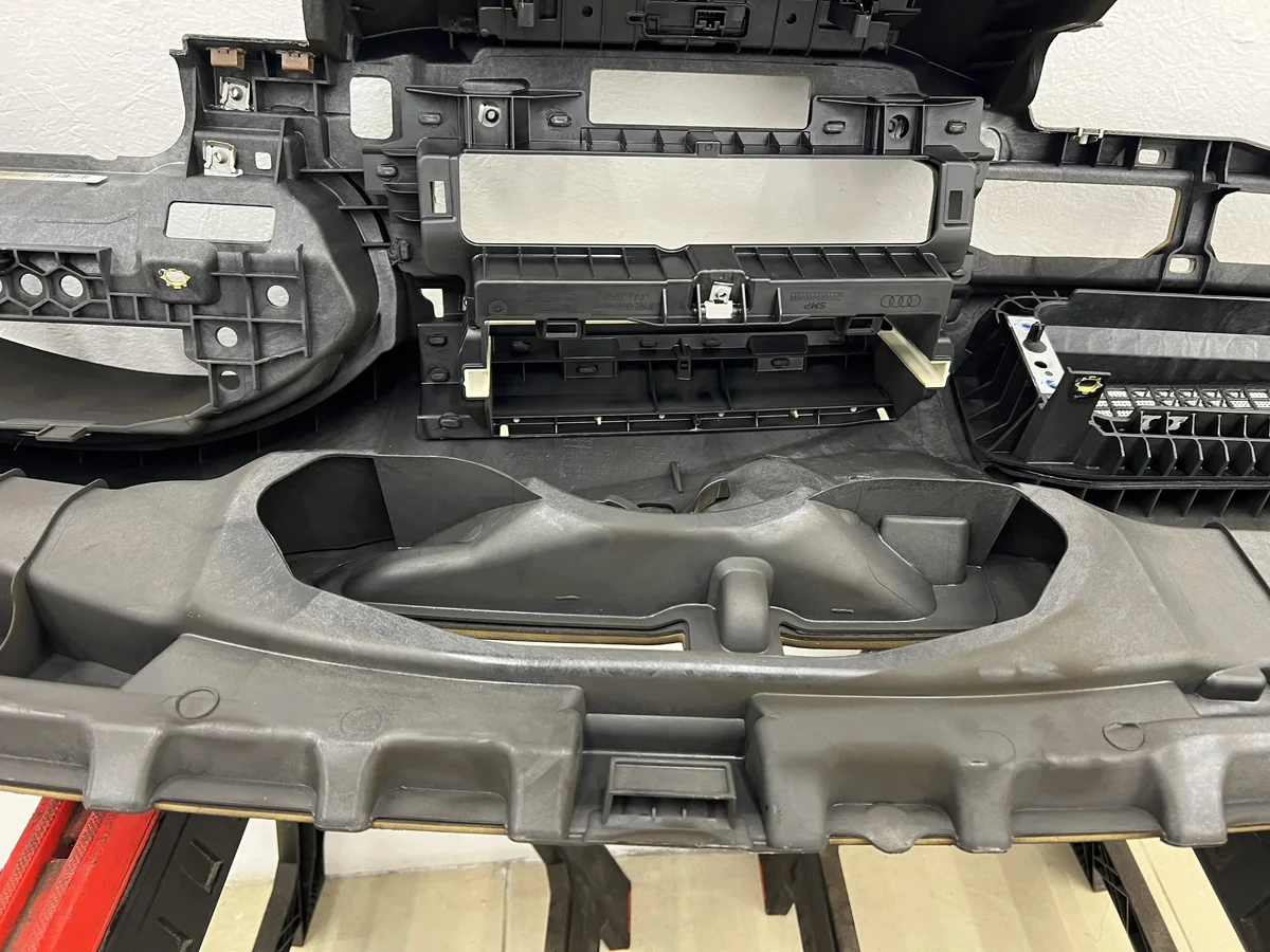 Consola Audi A4 B9 8W1857001K image 9