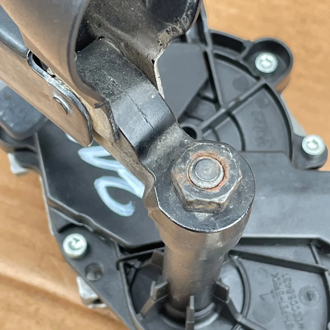 Mercedes W213 S213 Heckwischer Motor A2139065901 image 6