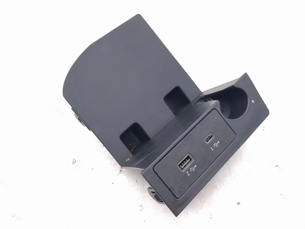 USB-Buchse Nissan Qashqai J12 284H36RA1A thumbnail 1