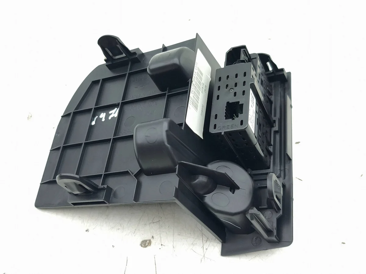 USB-Buchse Nissan Qashqai J12 284H36RA1A thumbnail 5