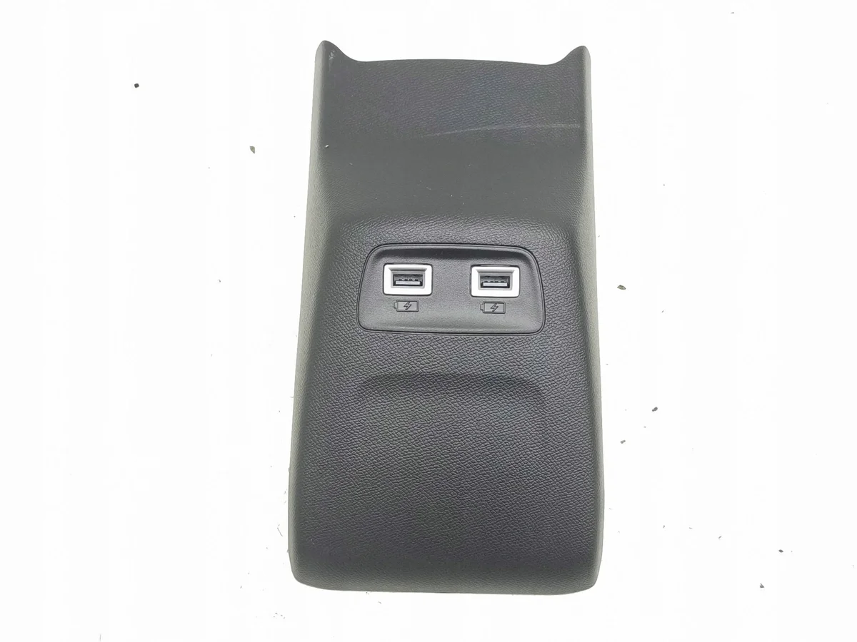 USB-Buchse Peugeot 2008 II 9824732180