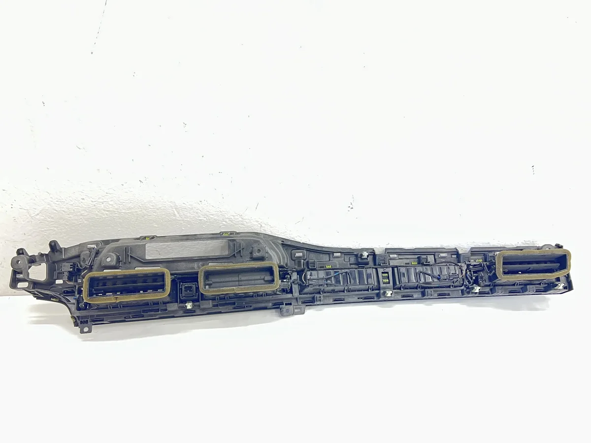 Audi 8W1820902D Ventilatiepaneel Gebruikt image 7
