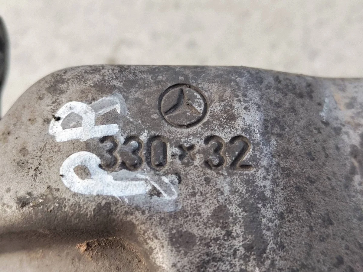 Bremszange Rechts Vorne Mercedes E W213 2.0 CDI image 7