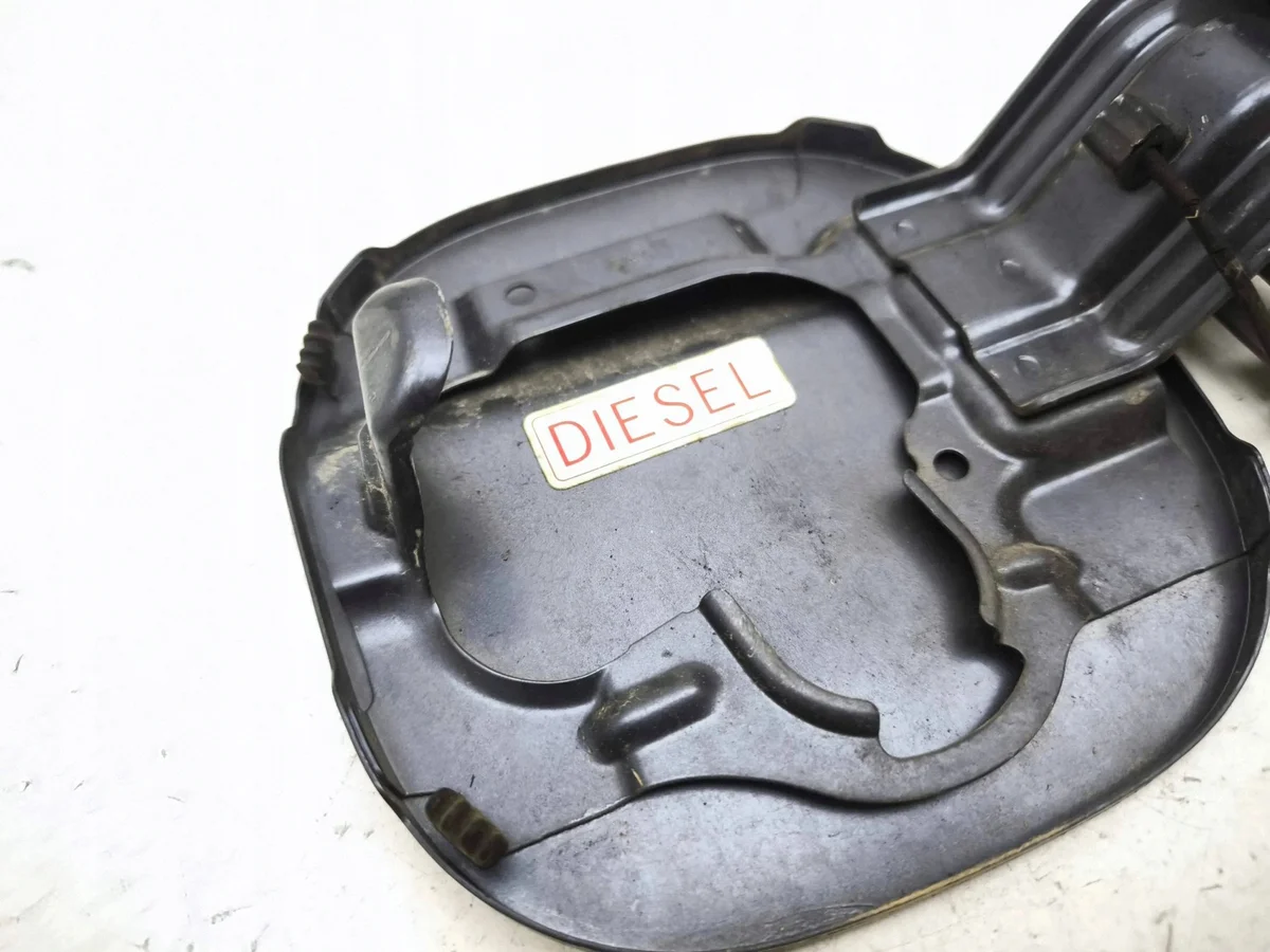 Honda CR-V 2008 - Trappe réservoir image 4