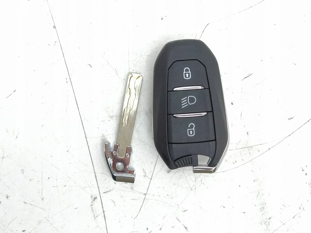 Clé/Carte Peugeot 208 2023 AMD148778 image 6