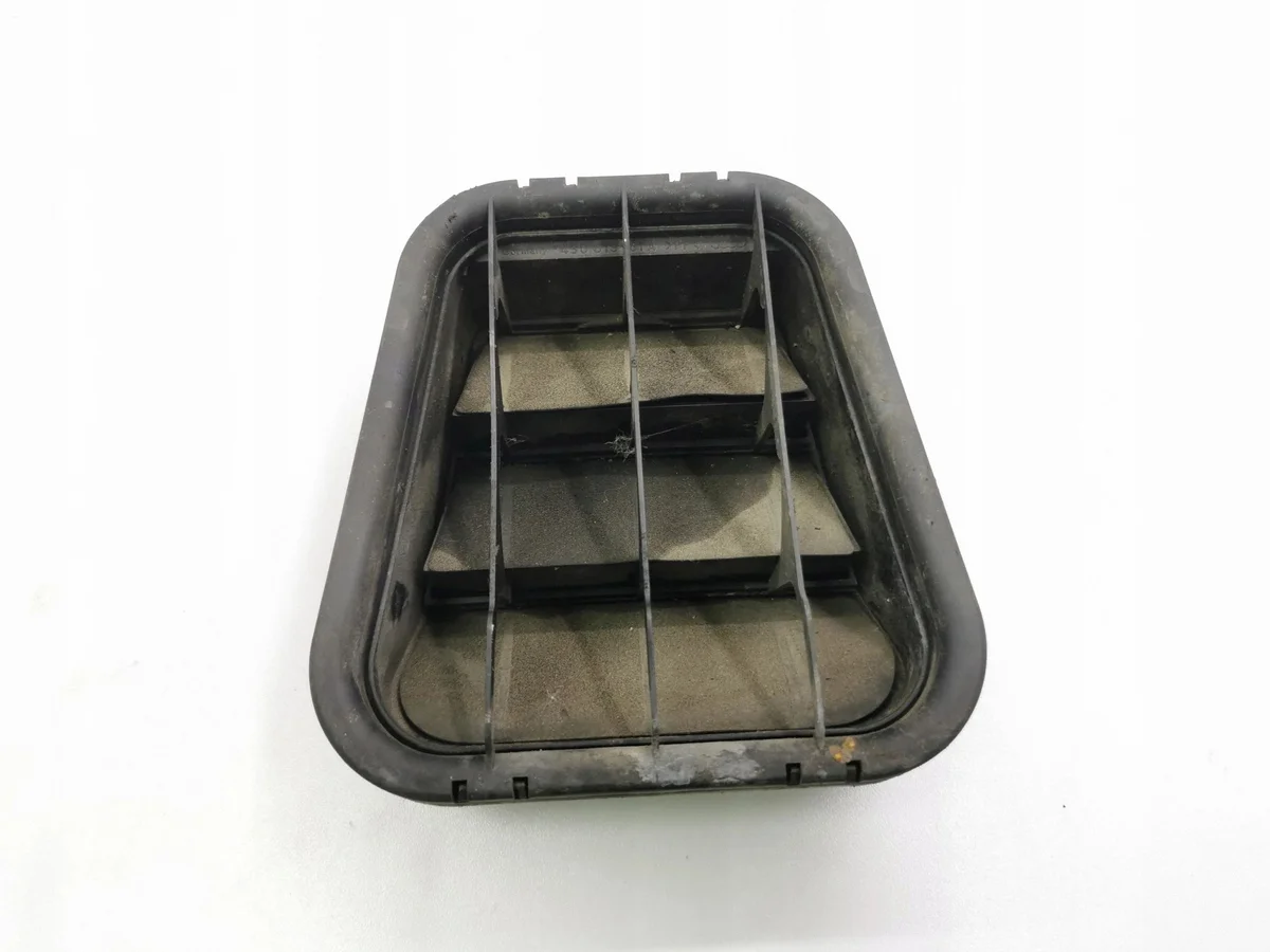 Audi A6 C5 4B Grelha Ventilação Traseira Esquerda 4B0819181A