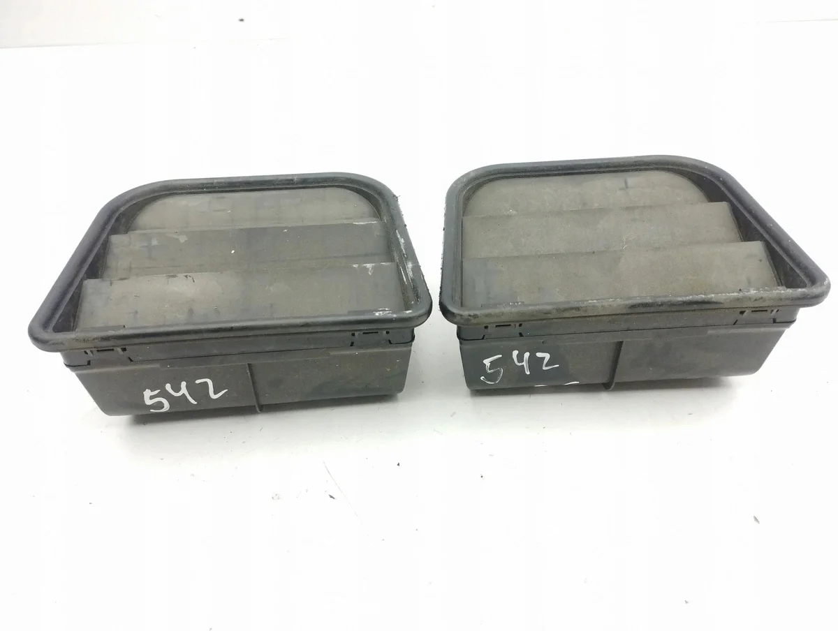 Volvo Lüftungsgitter Stoßfänger hinten 31291229 image 3