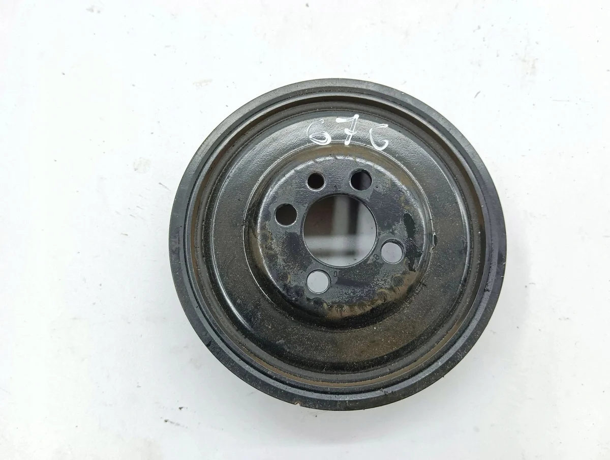 Audi A6 C7 2.0 TDI Poulie Vilebrequin 04L105243V200