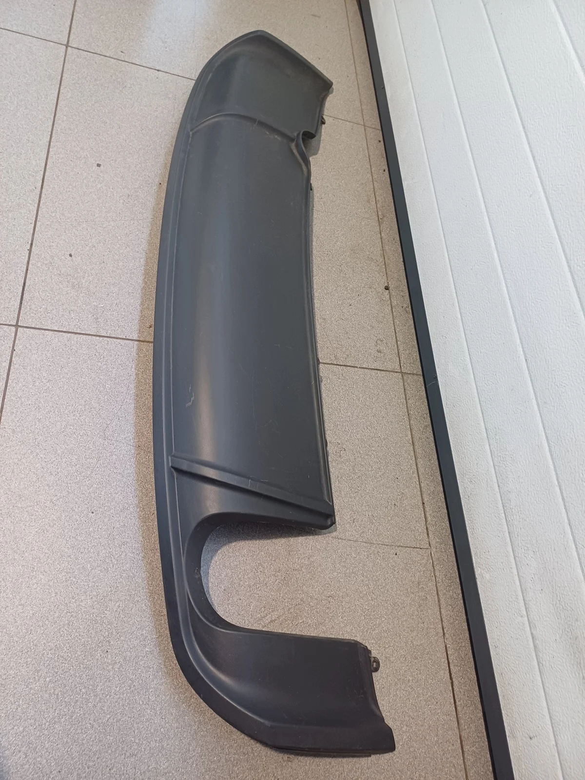 Spoiler arrière VW Polo V 6R6807568M image 3