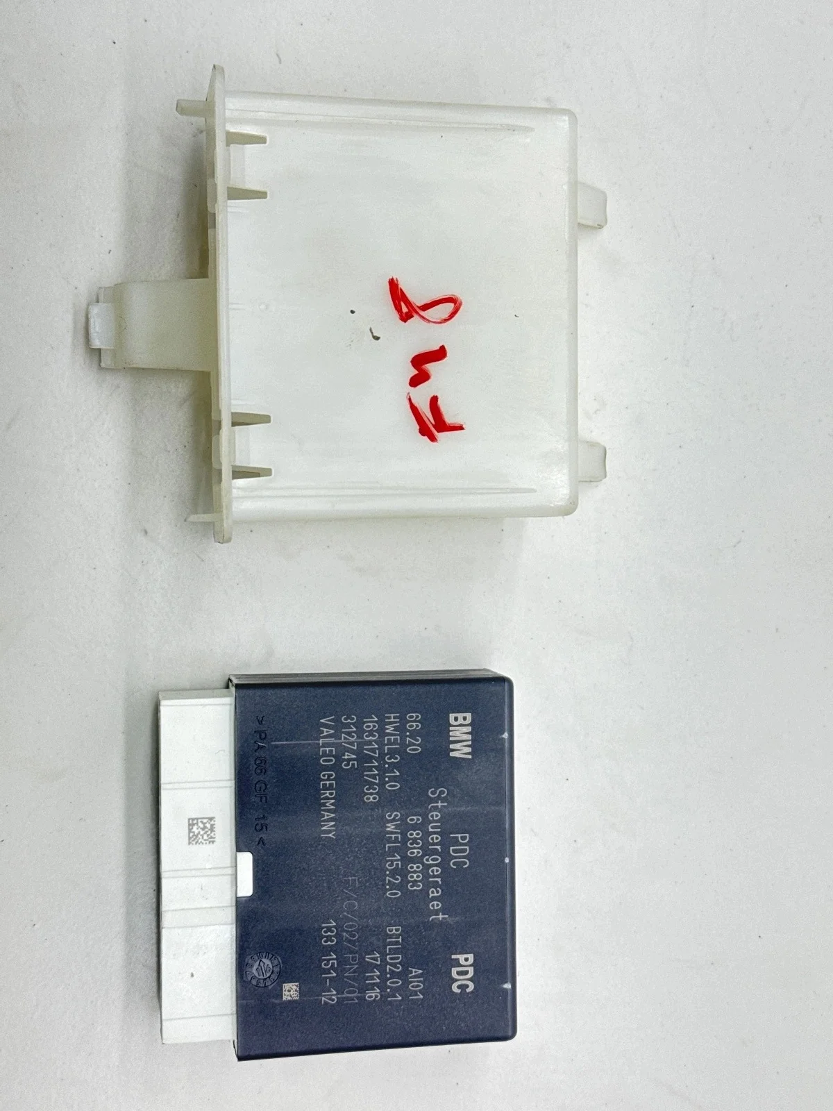 Módulo Parktronic BMW X1 F48 F49 6836883