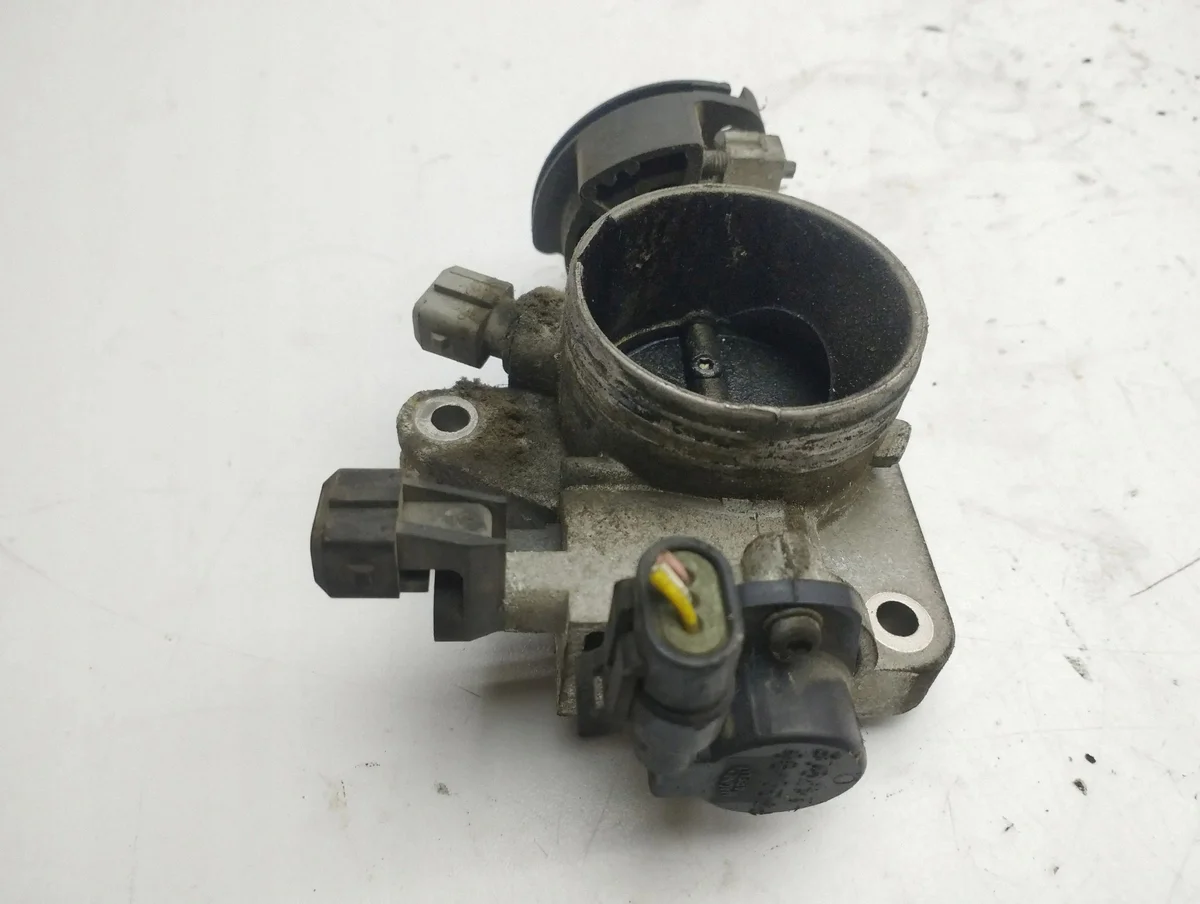 Peugeot 206 2000 Soupape papillon image 3